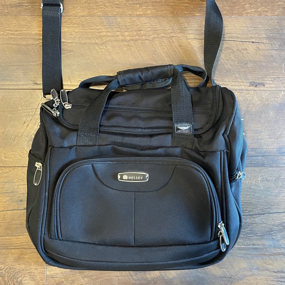 Delsey Lightweight Carryon bag